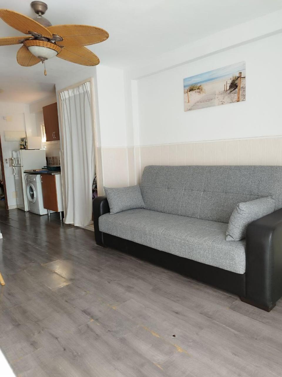 Nuevo Corinto Estudio 35 Metros Apartman Benalmádena Kültér fotó